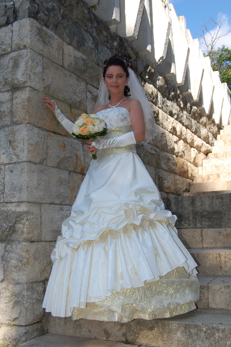 Wedding-dress-of-the-week-19